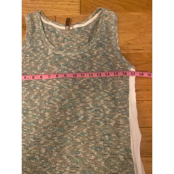Kut from the Cloth women's multicolor sleeveless tank with size accent zips Lrg - Picture 7 of 8